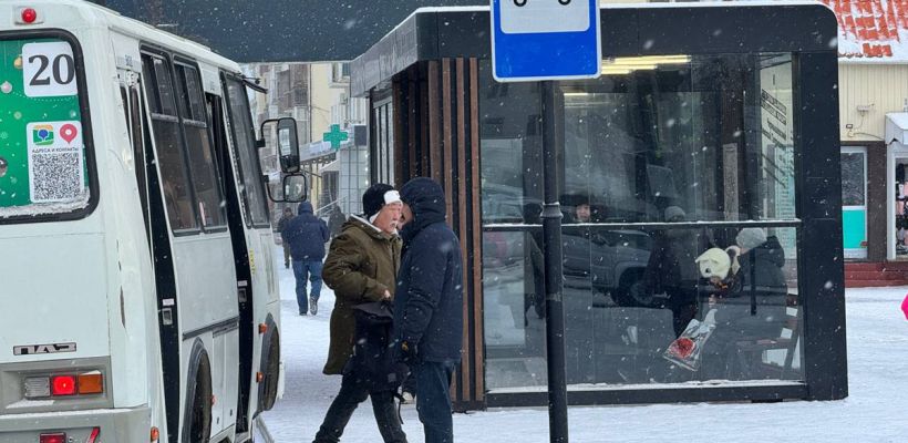 «Месье Садовников поработайте водителем». Жители Якутска обсуждают будущее повышение проезда в автобусах