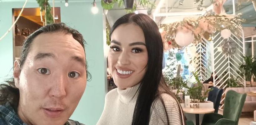 Антон Васильев устроился дворником в сауну светской львицы