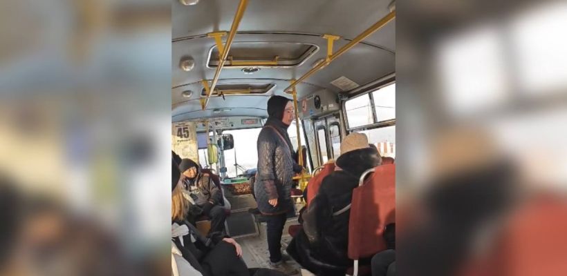 В Якутске пассажирка обматерила и накричала на водителя автобуса. Автор видео грозится передать ролик в полицию