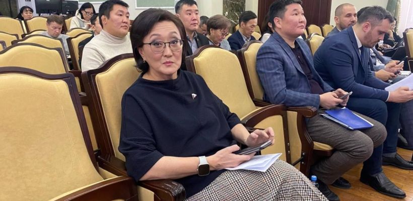Сардана Авксентьева: "Попытка отмены прямых выборов мэра Якутска - это политическое самоубийство"