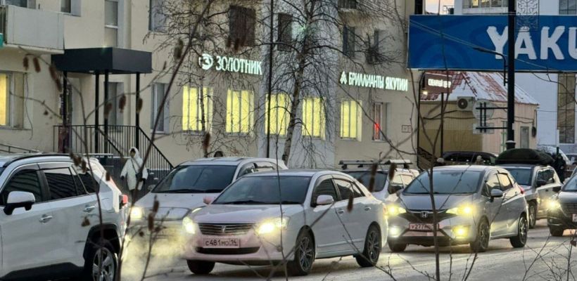 СМИ: на улицах Якутска по сравнению с Сургутом исключительно бэушные праворульные «японки»
