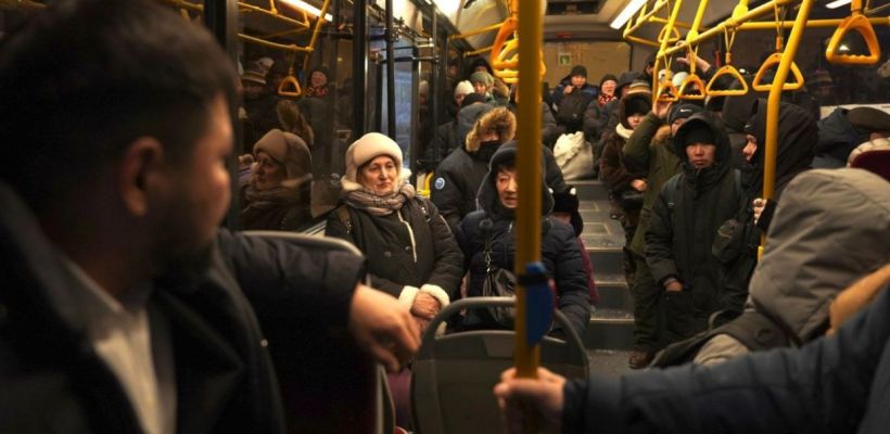 Мэр Якутска проехался в маршрутном автобусе