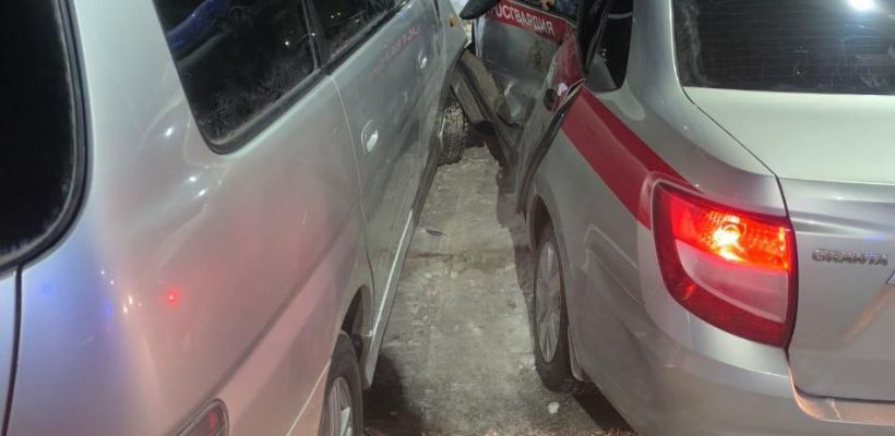 Машина Росгвардии попала в ДТП