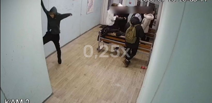 Фотофакт: Вандалы снова разнесли остановку в Гагаринском округе