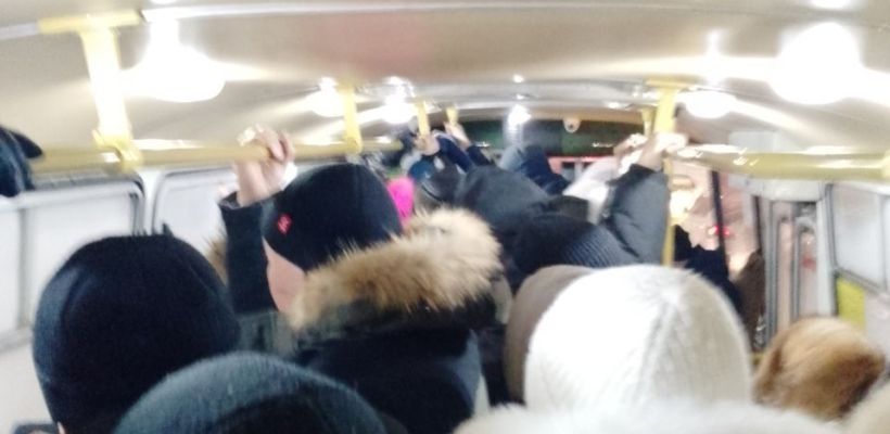 "Так нам всем и надо". Как якутяне среагировали на планы автобусников повысить стоимость проезда до 50 рублей