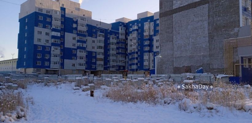 Пустырь со сваями на проспекте Ленина будет застроен