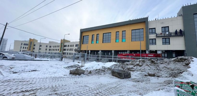 До окончания строительства самой большой школы в Якутии – 10 дней