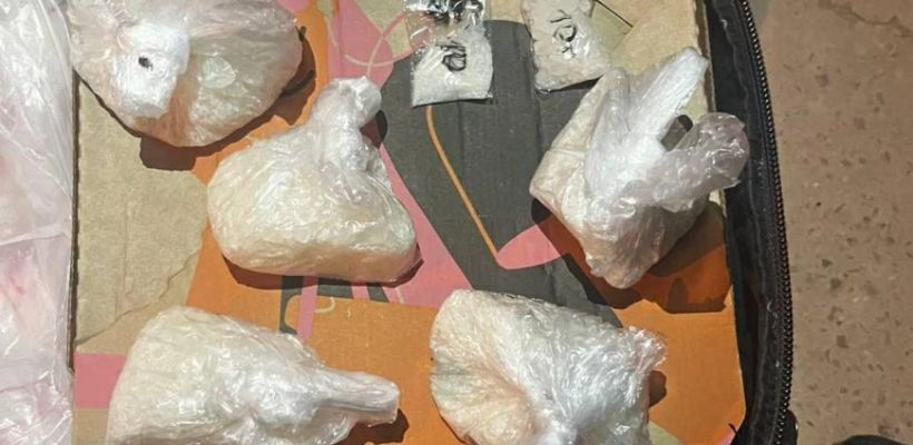 В Якутске полицией пресечён сбыт межрегиональным наркокурьером более 1 кг «синтетики»