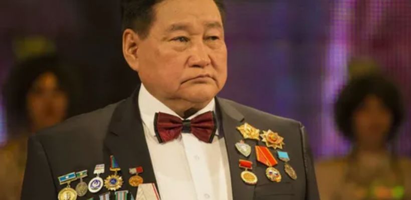 В Якутске будут чествовать легендарного шеф-повара Иннокентия Тарбахова: вручат копию алмаза, представят документальный фильм