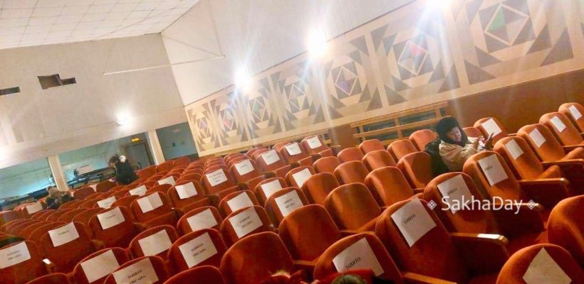 «Занято Оксана»: Чем закончился Рождественский концерт в Томторе?