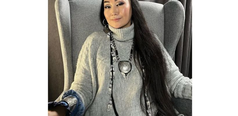 Якутская этно-певица Юлияна Кривошапкина снялась в фильме с Серканом Болатом