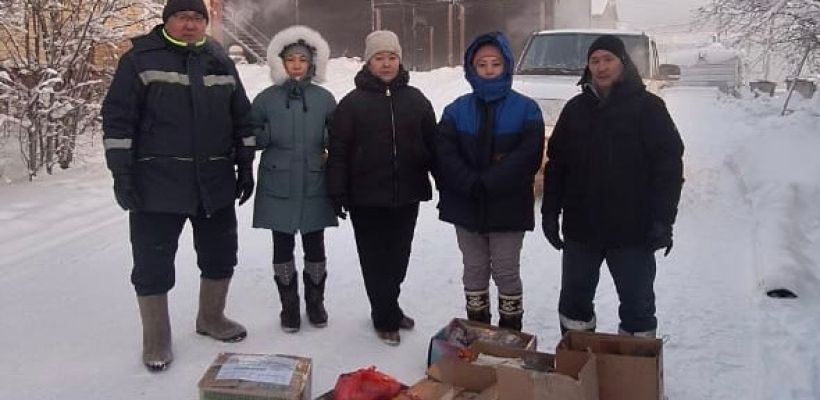 Работники Оленекского ЖКХ собрали посылки для участников СВО