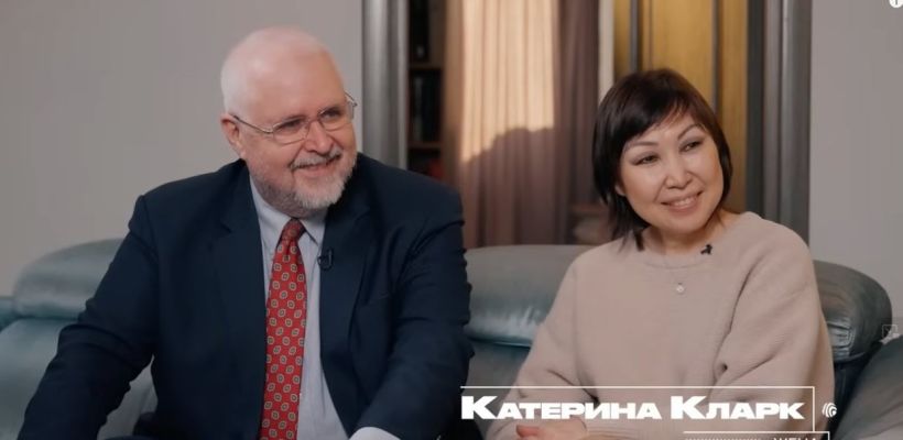 "Я все еще люблю Америку, но по многим причинам выбираю жить в Якутии". Канал "Мы и они" рассказал о загадочном Питере Кларке из Якутска