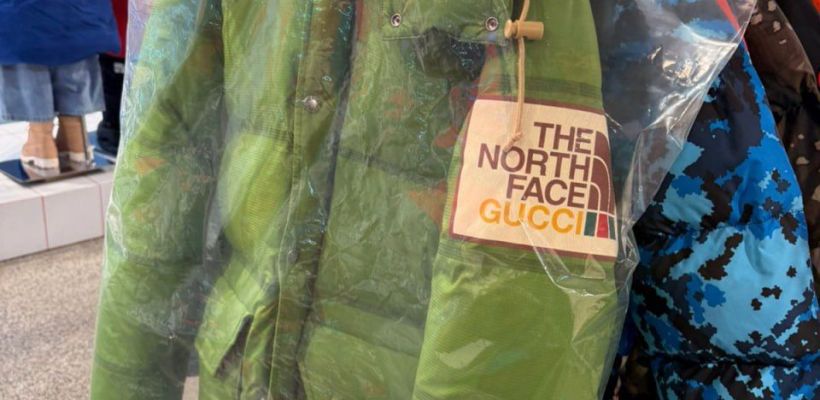 Эксперимент удался. В Якутске продан один люксовый пуховик за 200 тысяч рублей