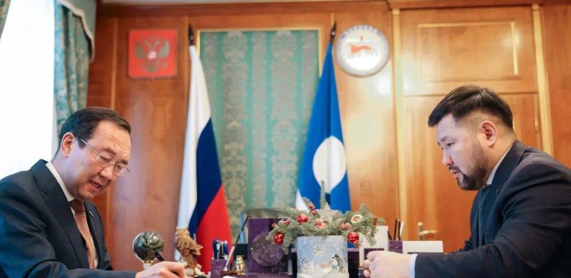 Айсен Николаев поручил мэру Якутска ускорить расселение аварийных домов 17 квартала