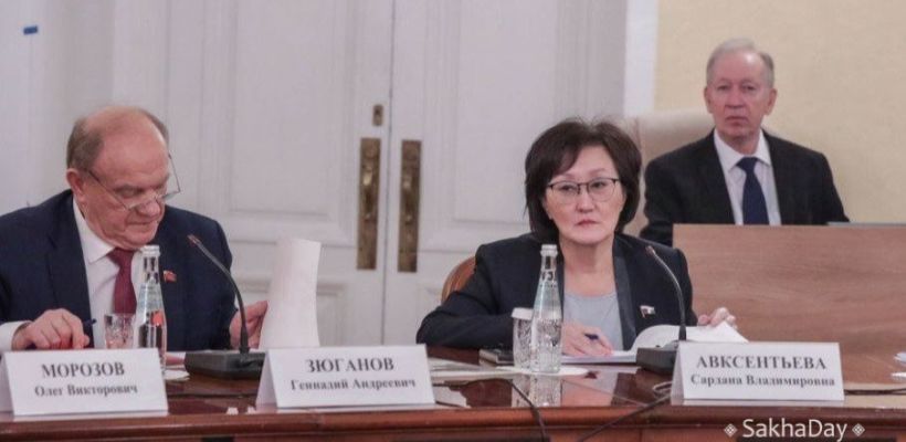 Авксентьева и Зюганов обсудили судьбу площади Ленина: «У нас добрые взаимоотношения»