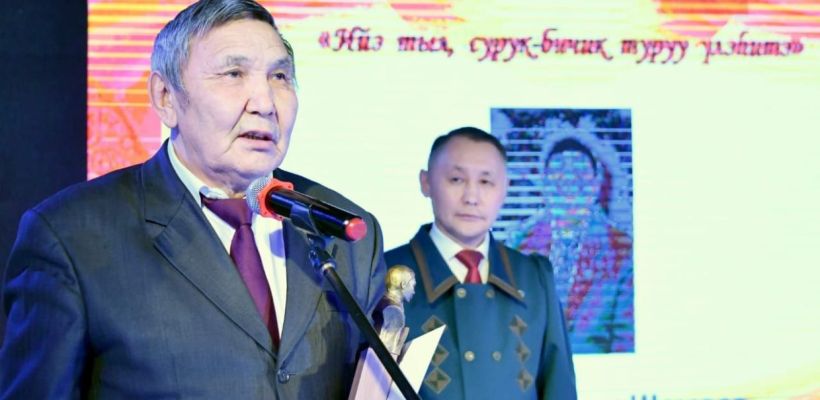 Иван Шамаев считает, что новый законопроект нарушает права народов России на выбор родного языка