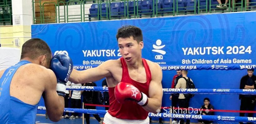 Якутский боксер Назар Андреев продолжает свое продвижение на профессиональном ринге