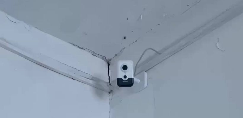 В туалете школы Вилюйска демонтировали видеокамеру, на которую жаловались Екатерине Мизулиной