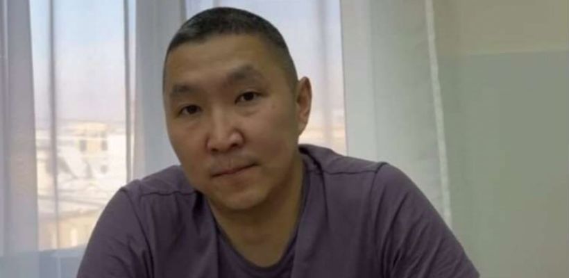 Телеведущий, накормивший оленей «желтым снегом», уволился