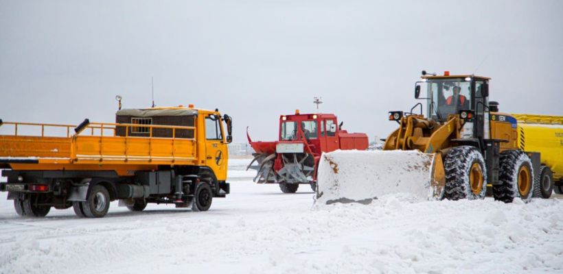 Водители спецтехники аэропорта Якутск: мастерство на взлетной полосе!