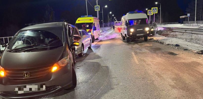 За минувшие выходные в Якутске произошло 12 аварий. Пострадали четверо, один человек погиб