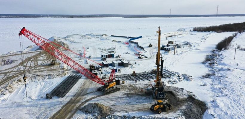 Строительство Ленского моста продолжается. Скоро устройство свай начнется на правом берегу