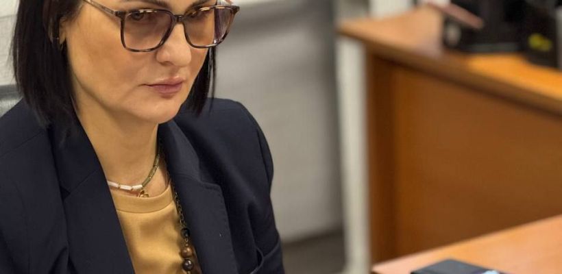 Депутат Буцкая обратилась к главе Якутии по поводу водителя, высадившего ребенка посередине дороги