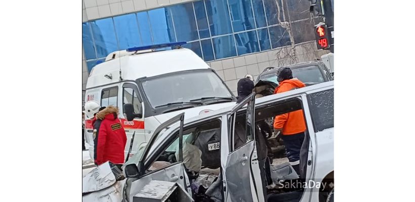 "Если бы скорость была 40 км/ч, люди были бы живы!". Якутяне обсуждают смертельную аварию и рассказывают о своих случаях ДТП