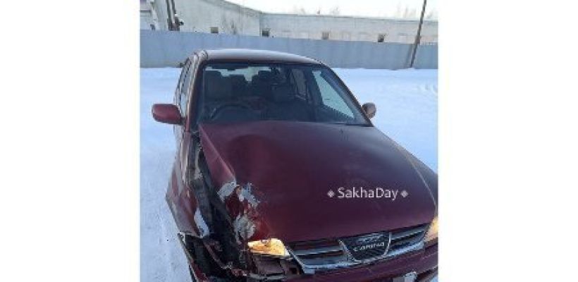 В Якутске девятиклассники повредили автомобиль учительницы