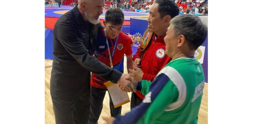 Якутяне вспоминают Бувайсара Сайтиева: Прощай, Легенда! Прощай, профессор борьбы!