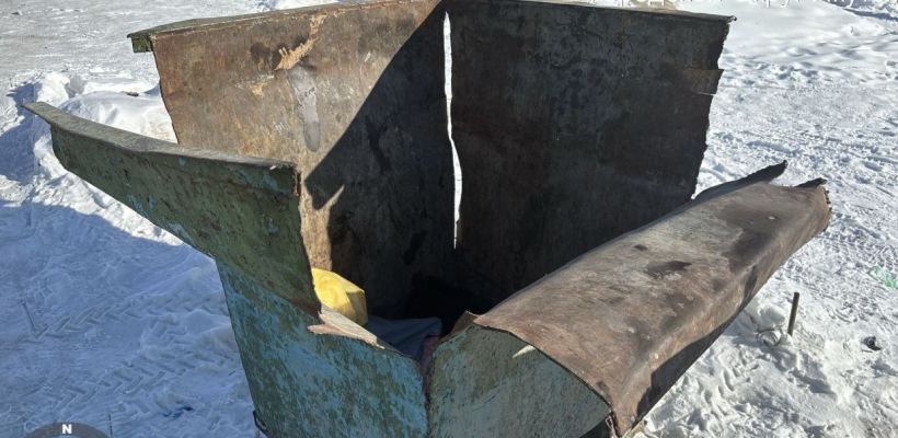 Кто отвечает за сломанные мусорные контейнеры?