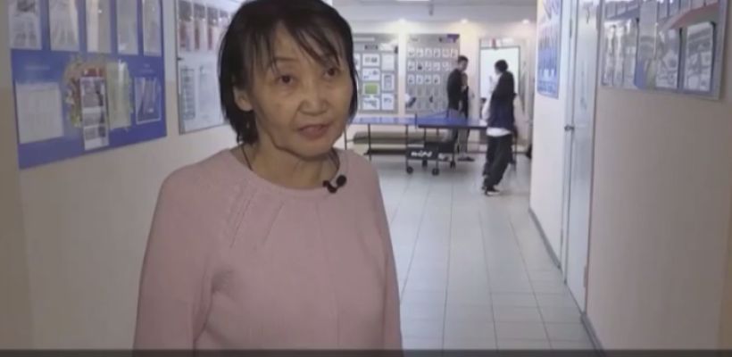 Мария Анисимова, уволенная якобы за рукоприкладство, триумфально возвращается в Школу-интернат для неслышащих обучающихся