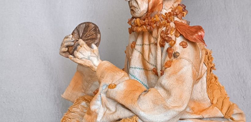 Кукольница из Якутии продолжает удивлять