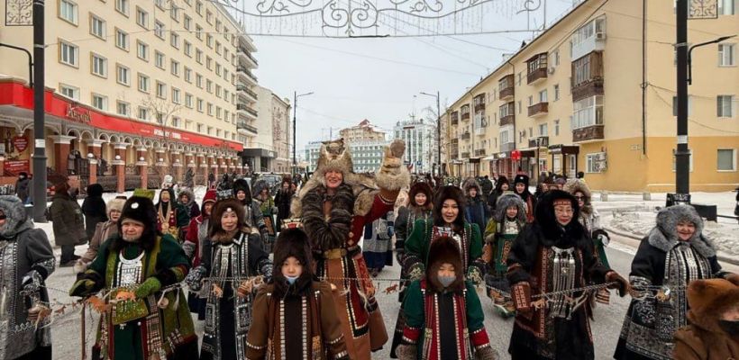 Фотофакт: Шествие народных мастеров