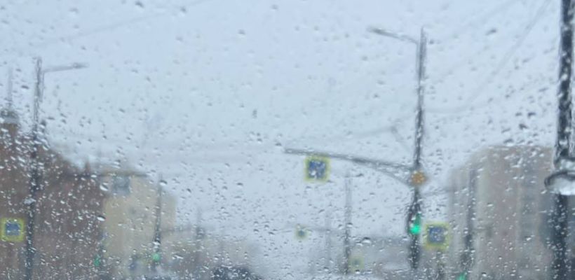 ГАИ рекомендует водителям и пешеходам соблюдать предельную осторожность