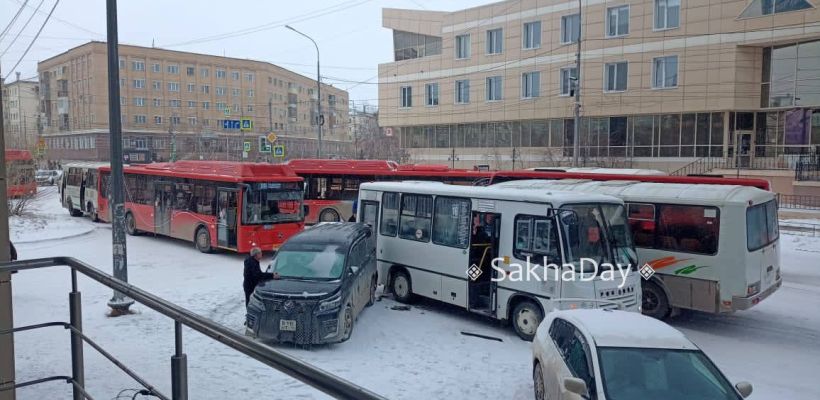 Фотофакт: Коллапс в центре  Якутска