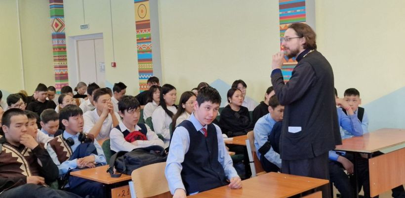 Педагоги и священники рассказали подросткам Якутии о репрессиях в Советском Союзе