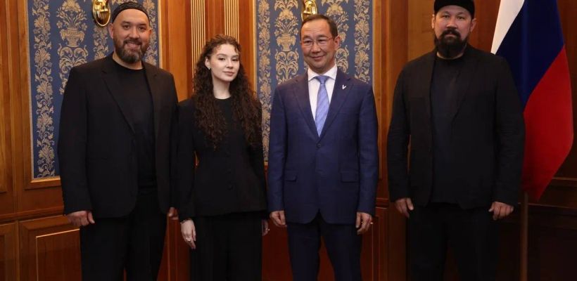 Айсен Николаев встретился с модной группой AY YOLA