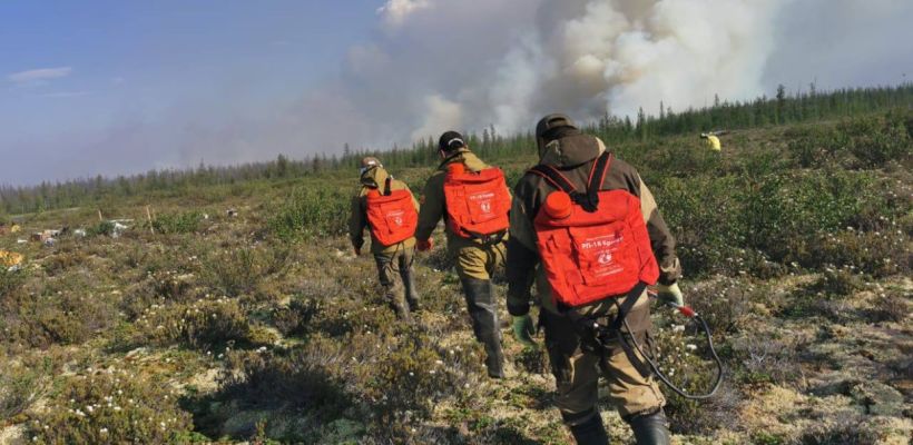 В Верхоянском районе тушат лесные пожары