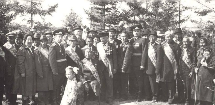 Как сложилась судьба девочки с бантиками? История одной фотографии