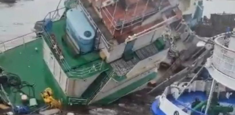 В Жатае затонули два судна