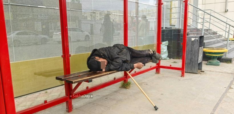 Точка зрения. И куда не взгляни, в эти майские дни всюду пьяные бродят бомжи…