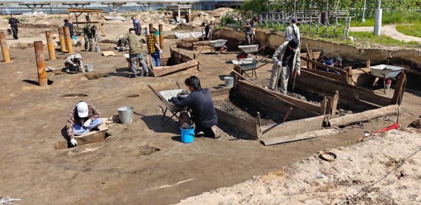 В Якутии мамочки будущих историков возмущены археологическими раскопками