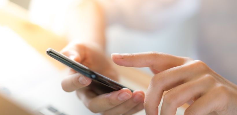 Опрос ВТБ: больше 60% дальневосточников поддерживают внедрение «тревожной кнопки» в приложениях банков