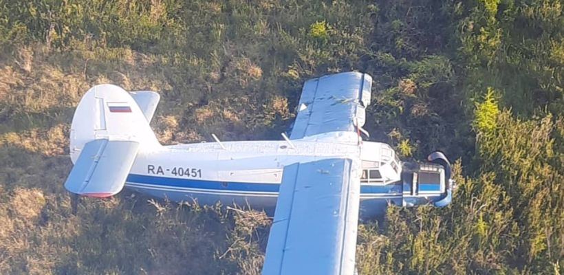 Опубликованы первые кадры приземлившегося в якутской тайге самолета золотодобытчиков