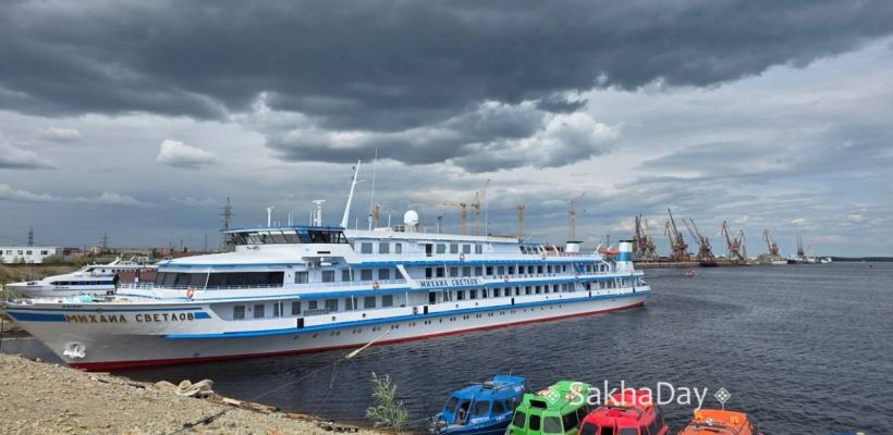 Нонсенс! Катера снизили цену на переправе Якутск — Нижний Бестях вдвое благодаря конкуренции