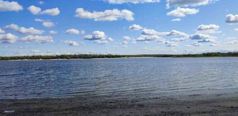 В Якутии опрокинулась лодка. Погиб один человек