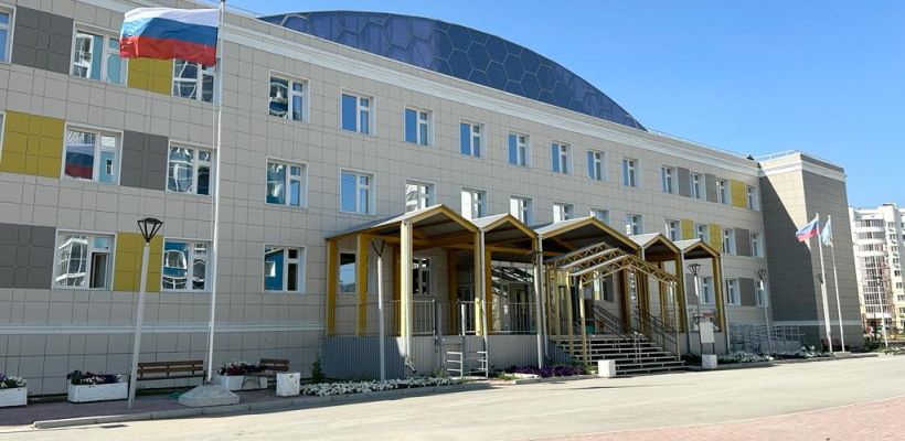 «Наши дети остались за бортом». Родители первоклассников из 203-го микрорайона обратились с открытым заявлением