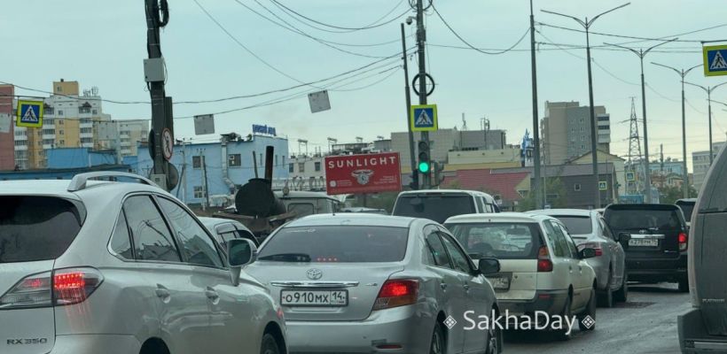 Начали действовать новые правила предоставления преимущества машинам с мигалками